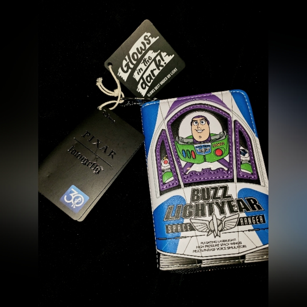 LOUNGEFLY BUZZ LIGHTYEAR GLOW IN THE DARK 30YR ANNIVERSARY WALLET NWT